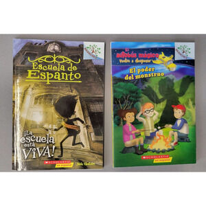 Lot of 2 Kids Spanish Books Escuela de Espanto & El autobus magico Paperback